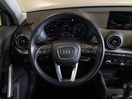 Audi Q2 35 TFSI Advanced edition / 150pk / Stoelverwarming / Adaptieve cruise control / Elektrische achte... ActivLease financial lease