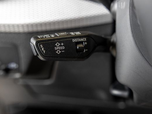Audi Q2 35 TFSI Advanced edition / 150pk / Stoelverwarming / Adaptieve cruise control / Elektrische achte... ActivLease financial lease