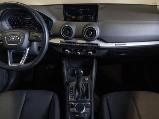 Audi Q2 35 TFSI Advanced edition / 150pk / Stoelverwarming / Adaptieve cruise control / Elektrische achte... ActivLease financial lease