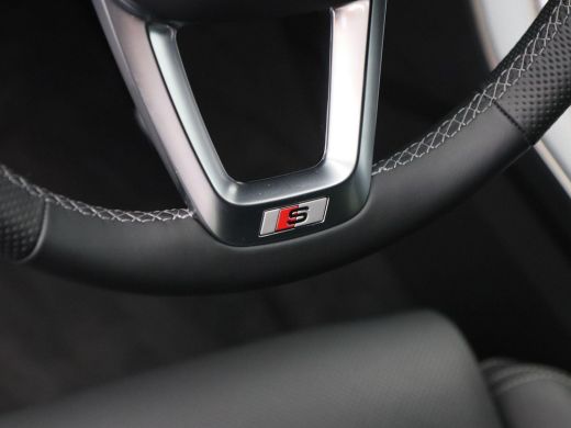 Audi Q8 60 TFSi e 490 Pk quattro S-Line Competition | Matrix Laser LED | Vierwielbesturing | B&O Audio | ... ActivLease financial lease
