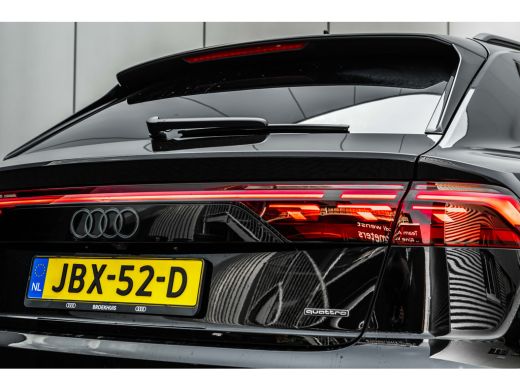 Audi Q8 60 TFSI e quattro Pro Line S Competition 490PK | Trekhaak | 4-wiel besturing | Stoelventilatie + ... ActivLease financial lease