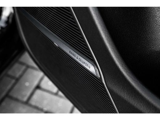 Audi Q8 60 TFSI e quattro Pro Line S Competition 490PK | Trekhaak | 4-wiel besturing | Stoelventilatie + ... ActivLease financial lease