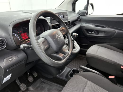 Citroën Berlingo 1.2 Benzine 111PK Euro6 / Distributie is vervangen  /Trekhaak / RVS imperiaal  / Schuifdeur / Air... ActivLease financial lease