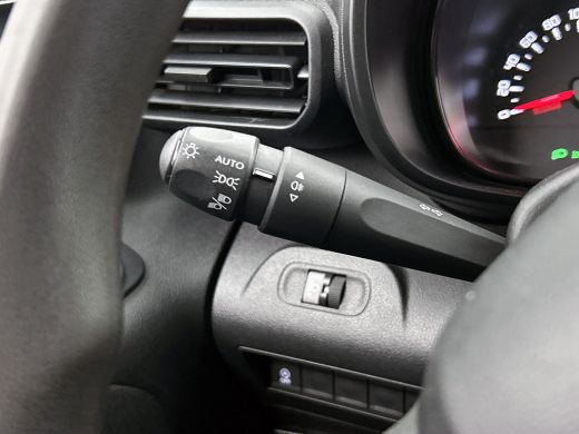 Citroën Berlingo 1.2 Benzine 111PK Euro6 / Distributie is vervangen  /Trekhaak / RVS imperiaal  / Schuifdeur / Air... ActivLease financial lease