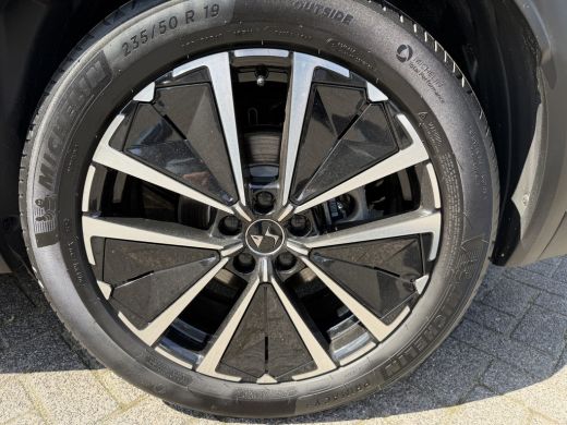 DS DS 7 225pk E-Tense Etoile (Elektrisch Schuifdak - Trekhaak - Elektrische klep - Leder incl verwarming/... ActivLease financial lease