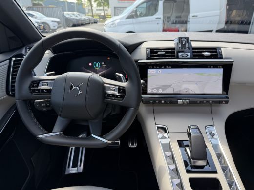 DS DS 7 225pk E-Tense Etoile (Elektrisch Schuifdak - Trekhaak - Elektrische klep - Leder incl verwarming/... ActivLease financial lease