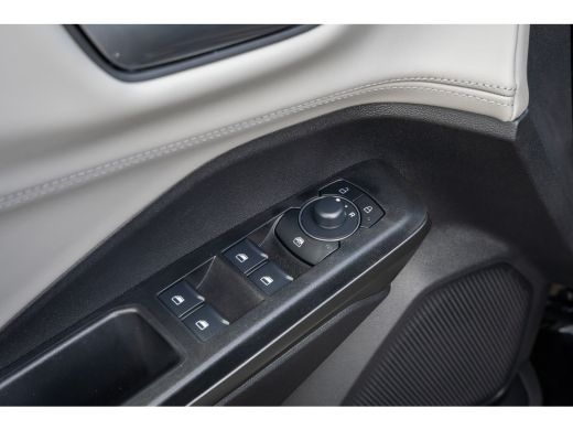 Ford Puma Gen-E 44 kWh | Stuur/ Stoel / Voorruitverwarming | DAB | Apple Carplay/Android Auto | Achteruitrijcamer... ActivLease financial lease
