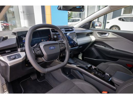 Ford Puma Gen-E 44 kWh | Stuur/ Stoel / Voorruitverwarming | DAB | Apple Carplay/Android Auto | Achteruitrijcamer... ActivLease financial lease