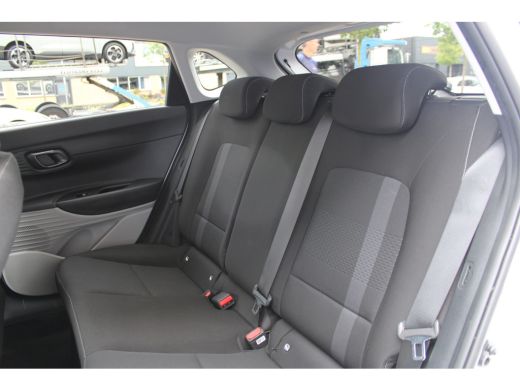 Hyundai i20 1.0 T-GDI Comfort Smart | Achteruitrijcamera | DAB ontvanger | Lichtmetalen velgen 16" ActivLease financial lease