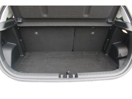 Hyundai i20 1.0 T-GDI Comfort Smart | Achteruitrijcamera | DAB ontvanger | Lichtmetalen velgen 16" ActivLease financial lease