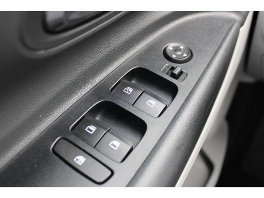 Hyundai i20 1.0 T-GDI Comfort Smart | Achteruitrijcamera | DAB ontvanger | Lichtmetalen velgen 16" ActivLease financial lease