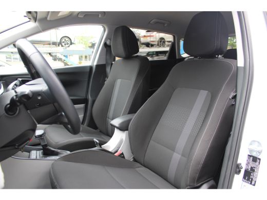 Hyundai i20 1.0 T-GDI Comfort Smart | Achteruitrijcamera | DAB ontvanger | Lichtmetalen velgen 16" ActivLease financial lease