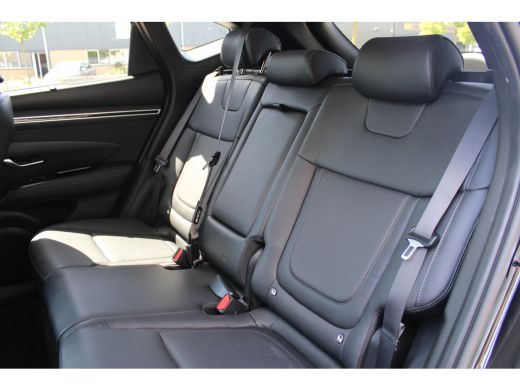 Hyundai Tucson 1.6 T-GDI PHEV Premium 4WD | 100% dealeronderhouden | 1e eigenaar !! | Achterbank verwarmd ActivLease financial lease