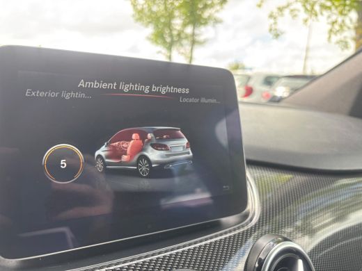 Mercedes-Benz B-Klasse 180 Business Solution AMG AMG-Pakket ActivLease financial lease