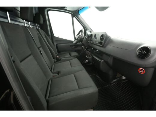 Mercedes-Benz Sprinter 314 2.2 CDI L2H2 | Airco | Camera | Cruise | 3 Zits | Trekhaak | Carplay ActivLease financial lease