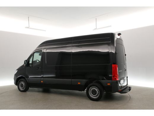 Mercedes-Benz Sprinter 314 2.2 CDI L2H2 | Airco | Camera | Cruise | 3 Zits | Trekhaak | Carplay ActivLease financial lease