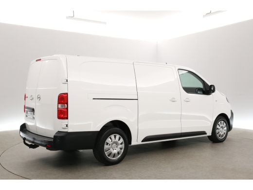 Opel Vivaro 2.0 BlueHDi 145PK L3H1 | Aut. | Airco | Camera | Cruise | Carplay | Trekhaak | 3 Zits | Parkeersens. ActivLease financial lease