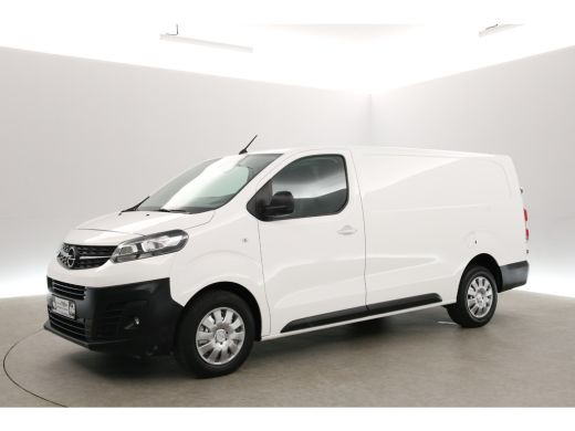 Opel Vivaro 2.0 BlueHDi 145PK L3H1 | Aut. | Airco | Camera | Cruise | Carplay | Trekhaak | 3 Zits | Parkeersens. ActivLease financial lease