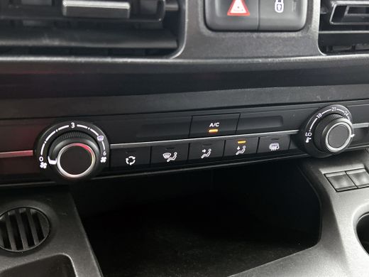 Peugeot Partner 1.2 Benzine 111PK Euro6 Premium / Airco / Navigatie / Cruise-ctr. / Schuifdeur + Raam / Radio mul... ActivLease financial lease