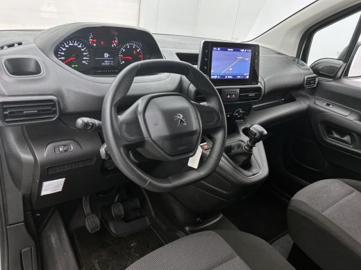 Peugeot Partner 1.2 Benzine 111PK Euro6 Premium / Airco / Navigatie / Cruise-ctr. / Schuifdeur + Raam / Radio mul... ActivLease financial lease