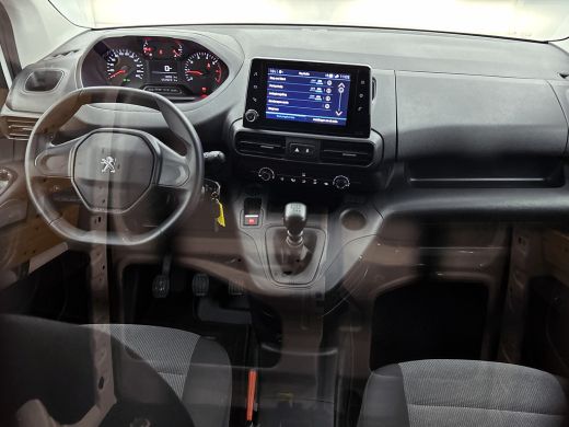 Peugeot Partner 1.2 Benzine 111PK Euro6 Premium / Airco / Navigatie / Cruise-ctr. / Schuifdeur + Raam / Radio mul... ActivLease financial lease