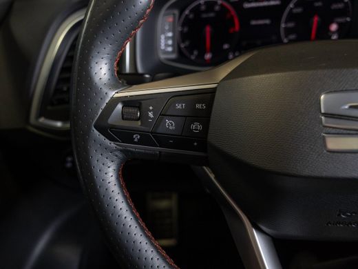 Seat Ateca 1.5 TSI FR Business Intense / 150pk / Panorama dak / Achteruitrij camera / Stoel en stuur verwarm... ActivLease financial lease