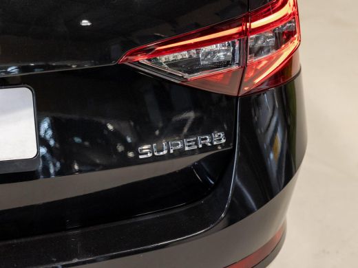 Skoda Superb Combi 1.5 TSI ACT Sportline Business / 150pk / Stoelverwarming / Elektrische stoelverstelling met... ActivLease financial lease