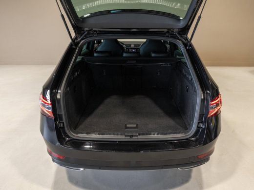 Skoda Superb Combi 1.5 TSI ACT Sportline Business / 150pk / Stoelverwarming / Elektrische stoelverstelling met... ActivLease financial lease