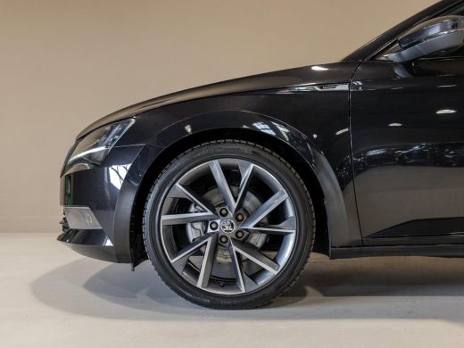 Skoda Superb Combi 1.5 TSI ACT Sportline Business / 150pk / Stoelverwarming / Elektrische stoelverstelling met... ActivLease financial lease