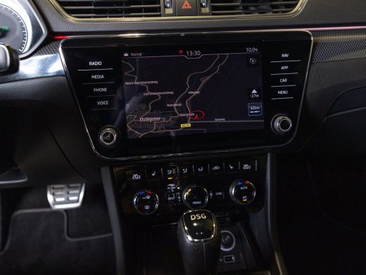 Skoda Superb Combi 1.5 TSI ACT Sportline Business / 150pk / Stoelverwarming / Elektrische stoelverstelling met... ActivLease financial lease