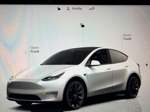 Tesla Model Y RWD 58 kWh SoH 94,5% / Trekhaak / Panoramadak / Warmtepomp / Memory / Stoelverwarming en Ventilat... ActivLease financial lease