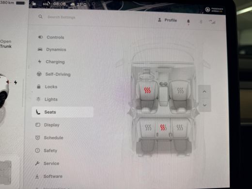 Tesla Model Y RWD 58 kWh SoH 94,5% / Trekhaak / Panoramadak / Warmtepomp / Memory / Stoelverwarming en Ventilat... ActivLease financial lease