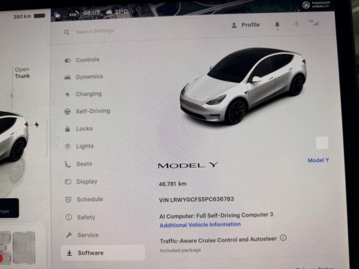 Tesla Model Y RWD 58 kWh SoH 94,5% / Trekhaak / Panoramadak / Warmtepomp / Memory / Stoelverwarming en Ventilat... ActivLease financial lease