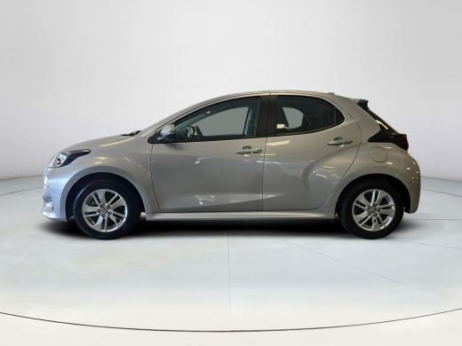 Toyota Yaris 1.5 Hybrid 115 Active stoelverwarming / stuurverwarming/ apple carplay / android auto ActivLease financial lease