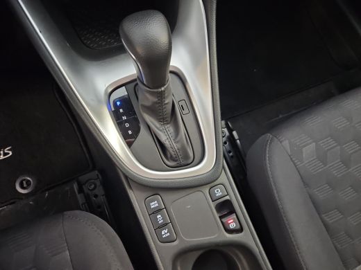 Toyota Yaris 1.5 Hybrid 115 Active stoelverwarming / stuurverwarming/ apple carplay / android auto ActivLease financial lease