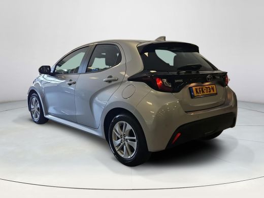 Toyota Yaris 1.5 Hybrid 115 Active stoelverwarming / stuurverwarming/ apple carplay / android auto ActivLease financial lease