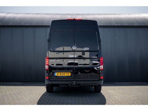 Volkswagen Crafter 2.0 TDI L3H3 | Automaat | 177 PK | Highline | LED | Camera | Carplay | PDC | Trekhaak ActivLease financial lease