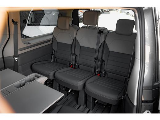 Volkswagen Multivan Bulli eHybrid L2 4MOTION | Leder | Panorama Dak | Trekhaak | Multifunctionele Tafel | 4 Seizoenen... ActivLease financial lease