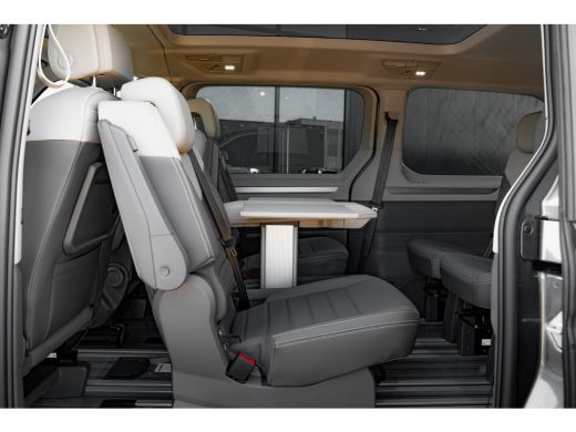 Volkswagen Multivan Bulli eHybrid L2 4MOTION | Leder | Panorama Dak | Trekhaak | Multifunctionele Tafel | 4 Seizoenen... ActivLease financial lease