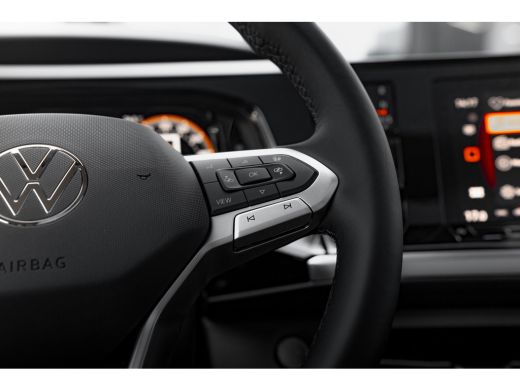 Volkswagen Multivan Bulli eHybrid L2 4MOTION | Leder | Panorama Dak | Trekhaak | Multifunctionele Tafel | 4 Seizoenen... ActivLease financial lease