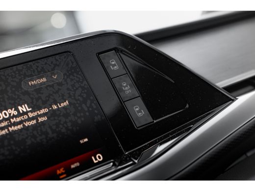 Volkswagen Multivan Bulli eHybrid L2 4MOTION | Leder | Panorama Dak | Trekhaak | Multifunctionele Tafel | 4 Seizoenen... ActivLease financial lease