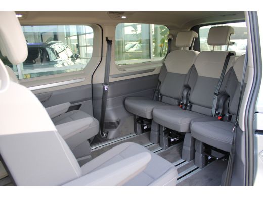 Volkswagen Multivan Bulli L2 eHybrid 245PK DGS Automaat 4MOTION 245 pk | Panoramadak | 19" Velgen | Vis &agrave; Vis | Trekh... ActivLease financial lease