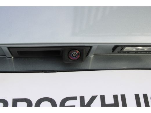 Volkswagen Multivan Bulli L2 eHybrid 245PK DGS Automaat 4MOTION 245 pk | Panoramadak | 19" Velgen | Vis &agrave; Vis | Trekh... ActivLease financial lease