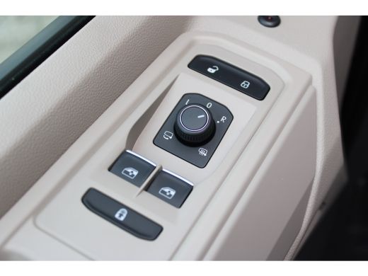 Volkswagen Multivan Bulli L2 eHybrid 245PK DGS Automaat 4MOTION 245 pk | Panoramadak | 19" Velgen | Vis &agrave; Vis | Trekh... ActivLease financial lease