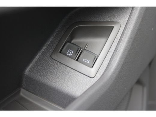 Volkswagen Multivan Bulli L2 eHybrid 245PK DGS Automaat 4MOTION 245 pk | Panoramadak | 19" Velgen | Vis &agrave; Vis | Trekh... ActivLease financial lease
