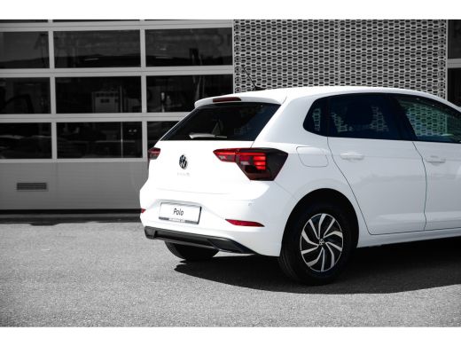 Volkswagen Polo Life Edition | 'App-Connect' smartphone integratie | Achteruitrijcamera (Rear View) | Buitenspieg... ActivLease financial lease