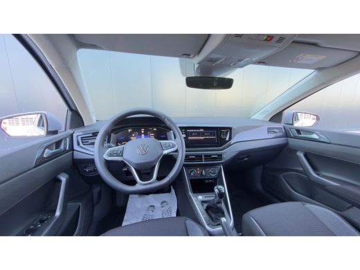 Volkswagen Polo Life Edition Inclusief &euro;2000,- inruilvoordeel | 'App-Connect' smartphone integratie | Achteruitri... ActivLease financial lease