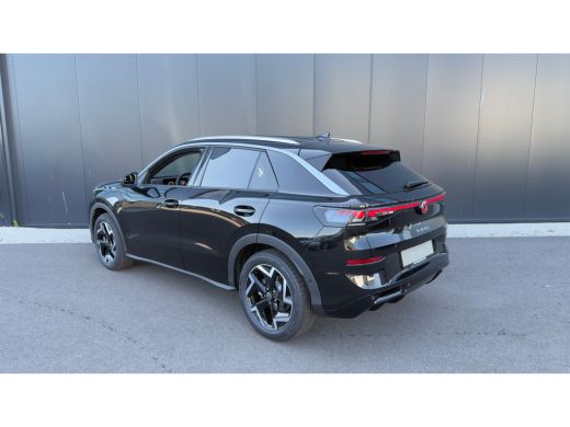 Volkswagen T-Roc R-Line First Edition Inclusief &euro;2000,- inruilvoordeel | 'App-Connect' draadloze smartphone integr... ActivLease financial lease