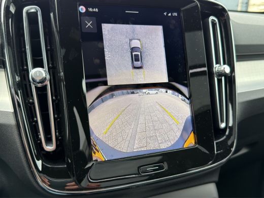 Volvo  XC40 B4 Plus Black Edition 360 Camera| Panoramadak | 20" velgen | Extra getint glas | Harman Kardon Au... ActivLease financial lease