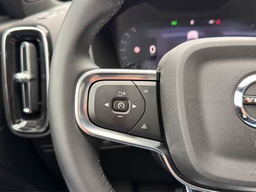 Volvo  XC40 B4 Plus Black Edition 360 Camera| Panoramadak | 20" velgen | Extra getint glas | Harman Kardon Au... ActivLease financial lease